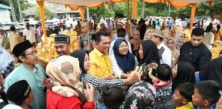 Gubernur Ansar Bersilaturahmi ke Kampung Lembang Jaya, Warga Antusias kampung lembang jaya