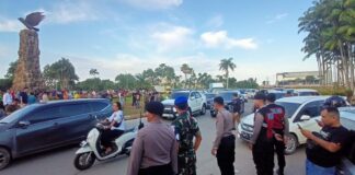 Mediasi Taksi Online dan Pangkalan Bikin Arus Keluar Bandara Hang Nadim Macet