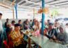 2 Calon Bupati Natuna Terlihat Bercengkrama dan Canda Tawa Saat Sarapan