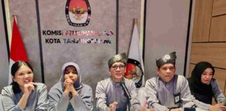 KPU Tanjungpinang Terima Pendaftaran Rahma-Rizha Hafiz dan Lis Darmansyah-Raja Ariza Lis Darmansyah-Raja Ariza