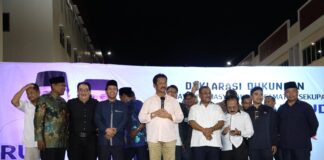 Deklarasi di Sekupang, Rudi-Rafiq Disambut Ribuan Warga