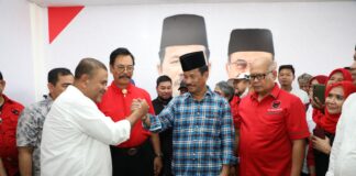 Rumah Pemenangan Rudi-Rafiq Diresmikan, Rudi Ajak Relawan Luruskan Isu Negatif di Medsos