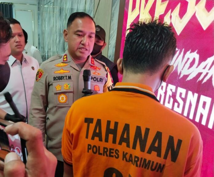 pria di karimun ditangkap polisi