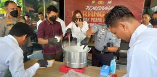 BB Sabu 2,5 Kilogram Milik Oknum Honorer Disdik Karimun Dimusnahkan Polisi