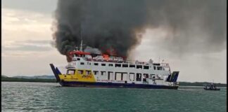 Tengah Lego Jangkar, KMP Tandemand Terbakar di Perairan Punggur
