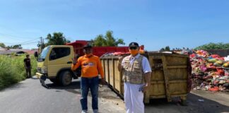 BARA Turunkan Alat Berat Angkut Sampah di Karimun