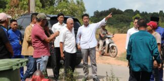 Rudi Bergegas Temui Warga Teluk Mata Ikan, Beri Solusi Cepat Tangani Masalah Air yang Tak Mengalir