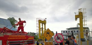 Layani Transportasi Natal, Kapal Ro-ro Tujuan Uban Terbakar di Pelabuhan Punggur