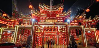 Sambut Imlek Tahun 2025, Vihara Ngo Hu Niu Niu Karimun Pasang Ribuan LampionĀ