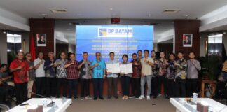 Adendum Ketiga, BP Batam dan PT Batam Sarana Surya Perkuat PKS PLTS Terapung plts terapung batam