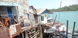 Hilang Kendali Saat Berlayar, MT WM Natuna Hantam Pos Polairud dan Rumah Warga