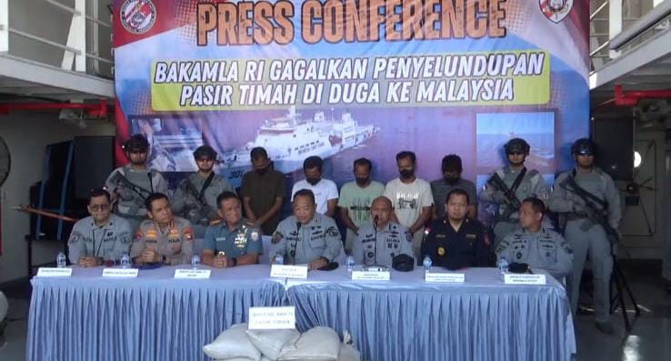 Penangkapan 30 Ton Pasir Timah Asal Lingga, Bakamla: Berawal Ingin Menolong Kapal Mogok