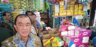 SPBU Kabil Disanksi, Disperindag Telusuri Izin Pengisian BBM Pakai Jeriken pengisian bbm pakai jeriken