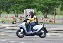 Honda CUV e, RoadSync Duo dengan Fitur Reverse Assist Honda CUV e