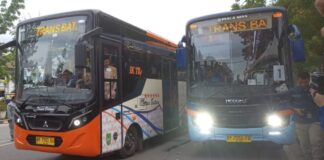 Transportasi Publik Makin Efisien, 13 Bus Trans Batam Baru Resmi Mengaspal transportasi publik di batam