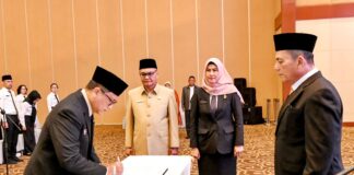 Gubernur Ansar Lantik 132 Pejabat, Dorong Kinerja Maksimal untuk Masyarakat