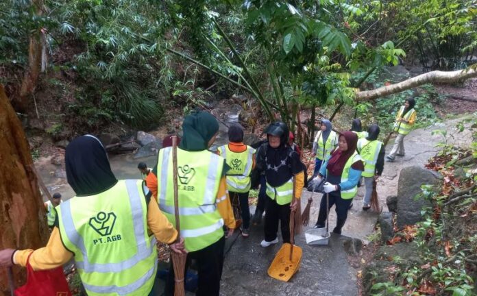 air terjun air terjun pongkar