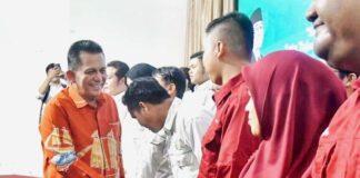 Ansar Kukuhkan IKA Universitas Ibnu Sina, Alumni Diminta Perkuat Jejaring IKA Universitas Ibnu Sina