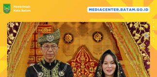 LAM Batam Anugerahi Amsakar Gelar Dato’ Setia Amanah, Li Claudia Gelar Dato’ Setia Bijaksana