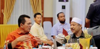 Gubernur Kepulauan Riau Menjamu Menteri Besar Kelantan dalam Jamuan Makan Malam