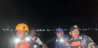 Boat Tim Sepak Bola Terbalik di Selat Nenek, 8 Korban Masih dalam Pencarian boat terbalik di selat nenek