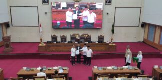 Paripurna DPRD, Pemko Batam Dorong Ranperda Administrasi Kependudukan dengan Pelayanan Modern dan Gratis