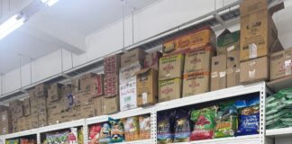 Pastikan Isu Beras Oplosan, Subdit I Ditreskrimsus Polda Lakukan Pengambilan Sampel