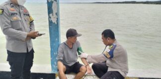 Polres Lingga Tawarkan Pemeriksaan Kesehatan Gratis, Warga Antusias pemeriksaan kesehatan gratis lingga