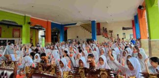 Tahun Ini, Siswa Baru SD dan SMP Tanjungpinang dapat 4 Seragam Gratis tablet tambah darah