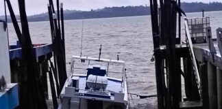 Dihantam Ombak Kuat, Kapal Cepat Milik Pemkab Karimun Karam