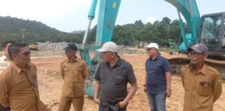 Wabup Karimun Pastikan Pengelolaan Sampah di TPA Sememal Mulai Tertata TPA Sememal Karimun