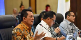 Gubernur Kepri Dampingi Mendagri Buka Rakor Pemerintahan Se Sumatera 2025 di Kota Batam