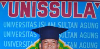 Ketua Umum Appeknas Wisuda Doktor Hukum di Unissula Semarang.