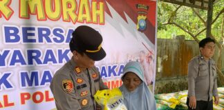 Polsek Meral Gelar Bazar Beras SPHP Murah, Diserbu Warga