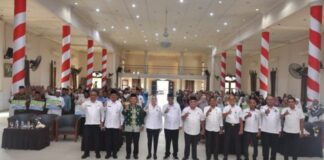 Bupati Natuna Serahkan Insentif untuk Ratusan Guru Ngaji insnetif guru ngaji natuna