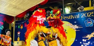 Pertunjukan Seni Budaya Tionghoa Warnai Mid Autumn Festival 2025 di Karimun Mid Autumn Festival 2025