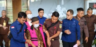 Kejari Batam Tetapkan 4 Tersangka Korupsi Asuransi Aset PT Persero Korupsi Asuransi Aset PT Persero