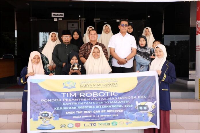 IIBS Batam Lomba Robotik