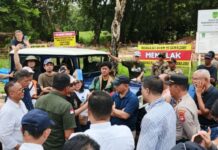 Warga Sukajadi Unjuk Rasa, Kehadiran Kasi Intel Kejari Batam Dipertanyakan warga sukajadi unjuk rasa