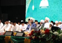 Kepri Bersalawat, Ribuan Warga Batam Larut Bersama Habib Syech dan Habib Jindan