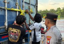 Polresta Barelang Tangkap 25 Orang Terkait Aktivitas Bongkar Muat Barang Bekas Impor di Batam