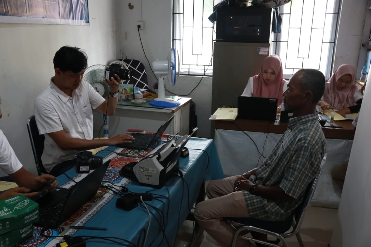 Imigrasi Batam Gelar Layanan Paspor Simpatik dan Penyuluhan TPPO di Pulau Buluh