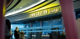 Imigrasi Batam Buka Layanan Percepatan Paspor dan Izin Tinggal di Pollux Mall