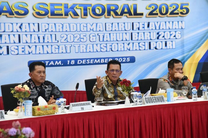 Gubernur Ansar Tekankan Penguatan Pengamanan dan Layanan Nataru