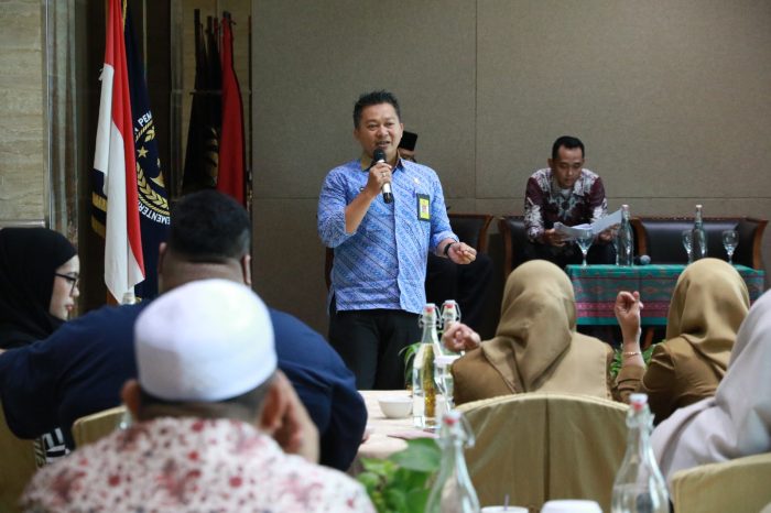 Imigrasi Batam Sosialisasikan Standar Pelayanan Paspor Haji dan Umrah kepada Agen Travel