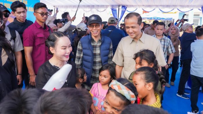 Warga Tanjungbanun Terima Bantuan Perbekalan dan Santunan Rumah Secara Penuh