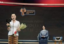 Peringatan Hari Ibu Nasional, Wakil Kepala BP Batam Raih Dua Penghargaan Bergengsi