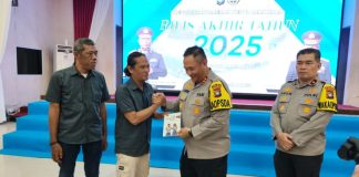 JMSI Kepri Serahkan Buku Tolak Jadi Korban TPPO kepada Kapolda Kepri tolak jadi korban TPPO