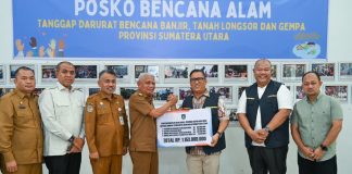 Wagub Nyanyang Serahkan Bantuan Kepri untuk Korban Bencana di Sumut