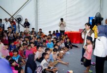 Komdigi Dirikan Posko Psikososial untuk Anak Korban Banjir Sumatra anak korban banjir sumatra